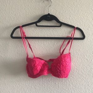 Victoria's Secret BRAND NEW lace bra!